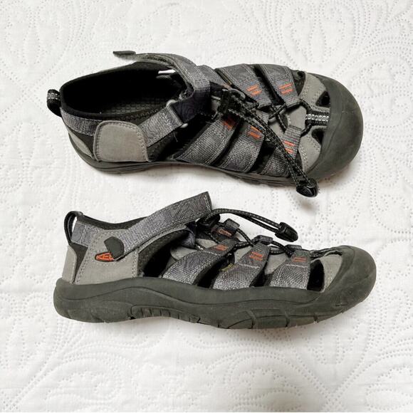 Keen Newport Water Friendly Sandals Kids Size 4 - Picture 2 of 10